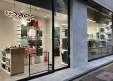 写真：ACE BAGS & LUGGAGE  コートヤード・マリオット銀座店